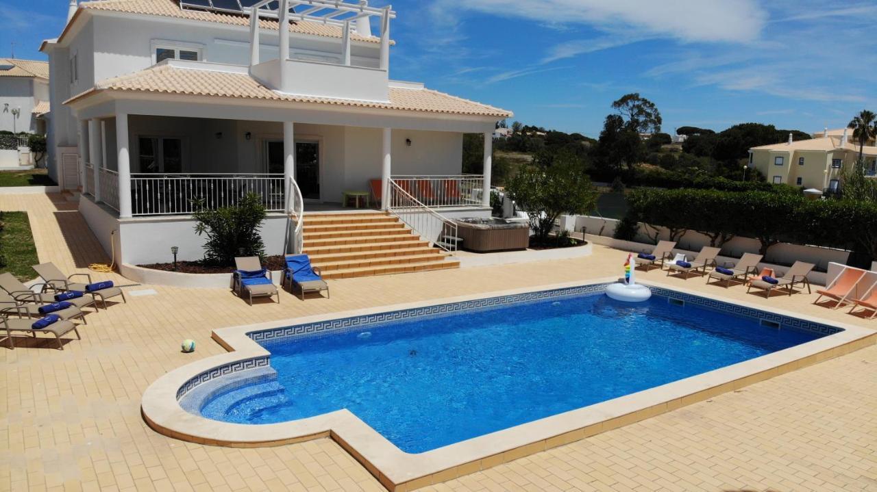 אולוס די אגווה Sunset Villa By Laranjal Rentals מראה חיצוני תמונה